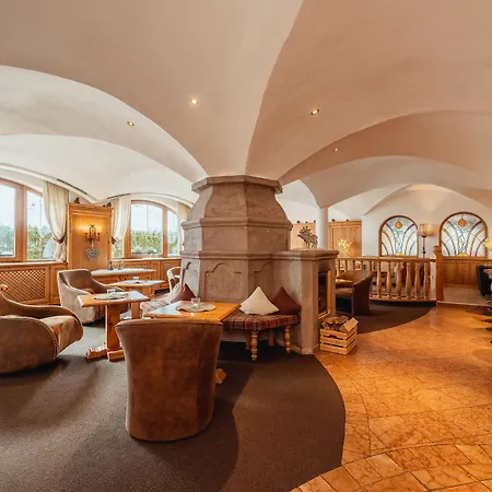 Bergjuwel ホテル ノイシュティフト・イム・シュトゥーバイタール